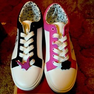 Disney Women's Black and Pink Sneakers